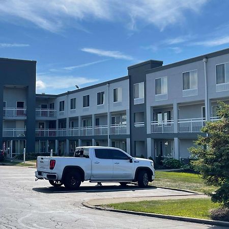 Baymont By Wyndham Dayton North Hotel Exterior photo